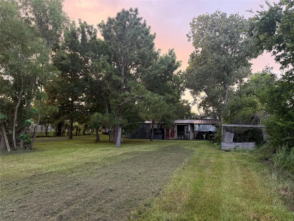 822 Wing Tip Court Rosharon, TX 77583