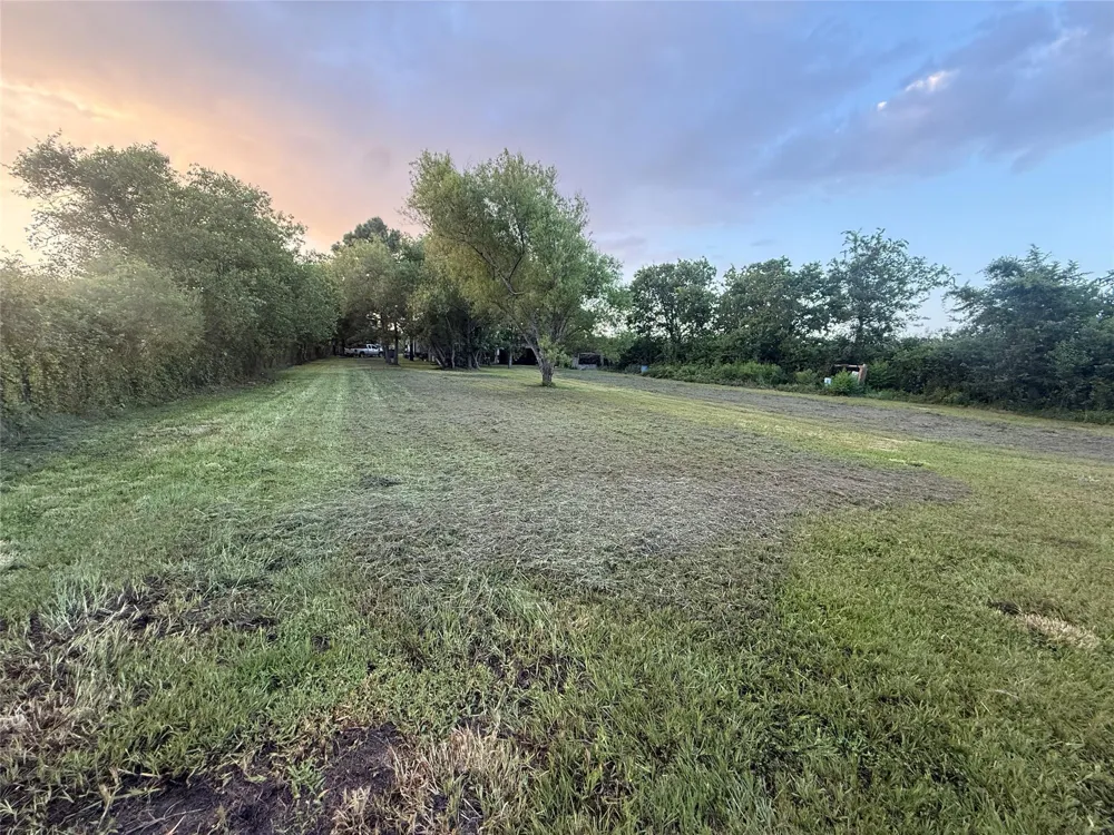 822 Wing Tip Court Rosharon, TX 77583