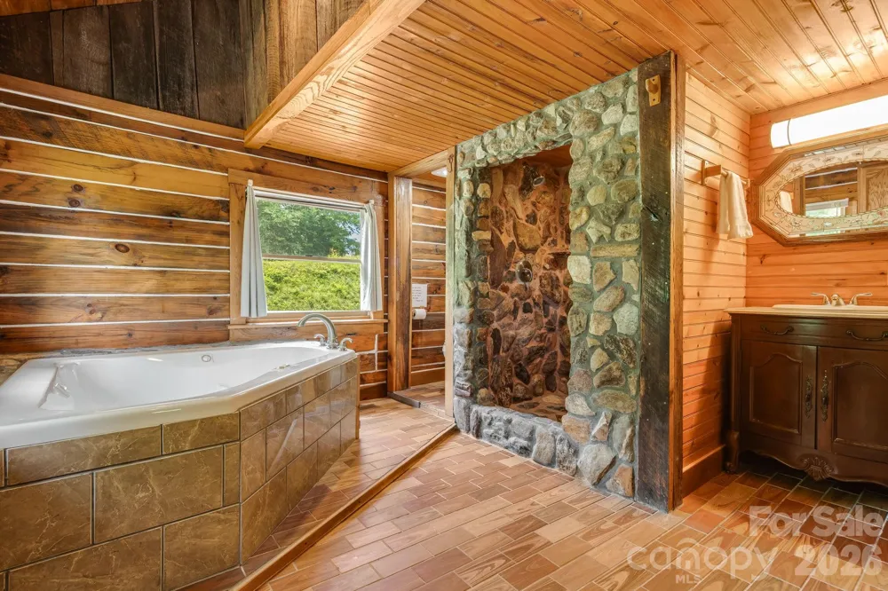 1185 & 1115 Black Bear Drive Mars Hill, NC 28754