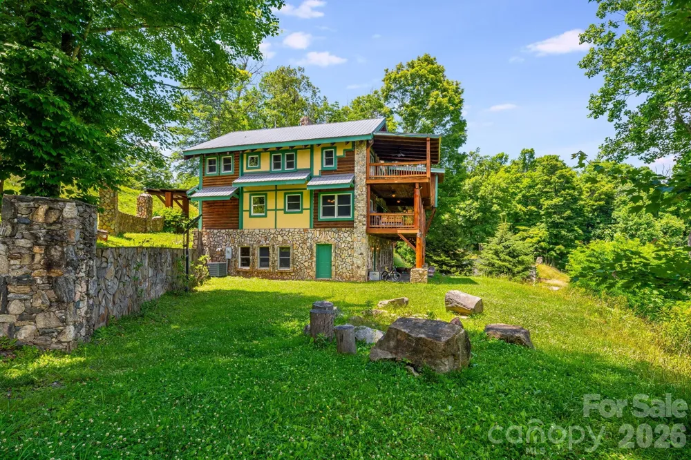 1185 & 1115 Black Bear Drive Mars Hill, NC 28754