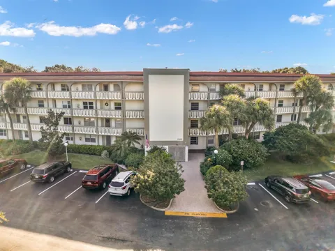 1501 Cayman Way #C-1