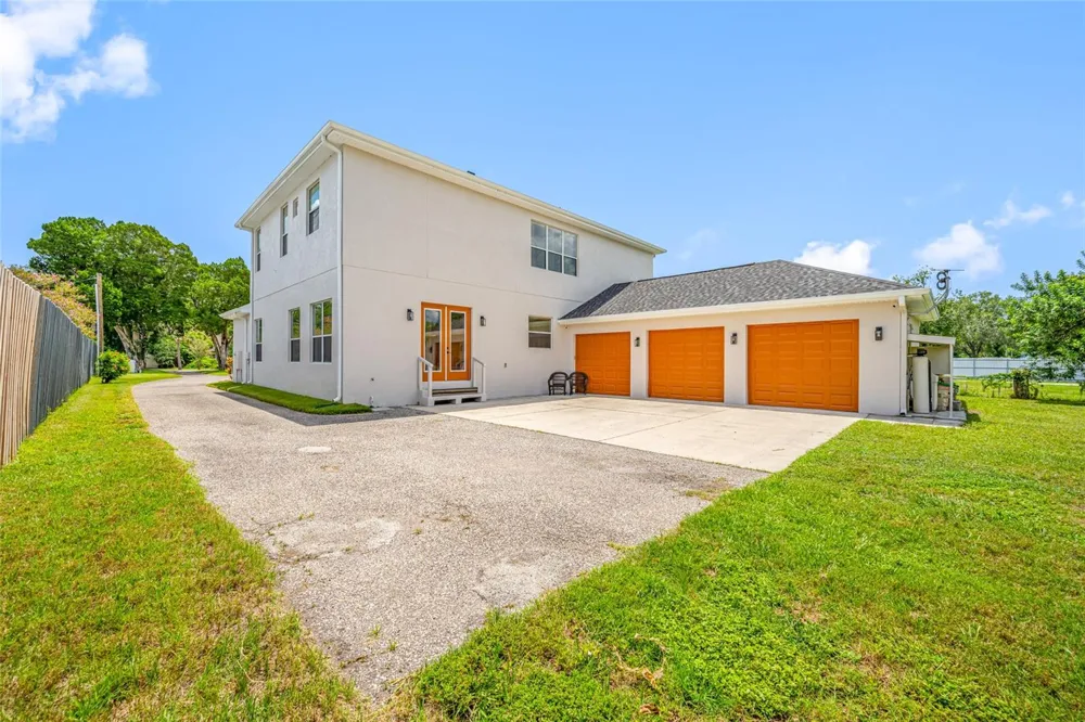 13030 DELWOOD ROAD Tampa, FL 33624