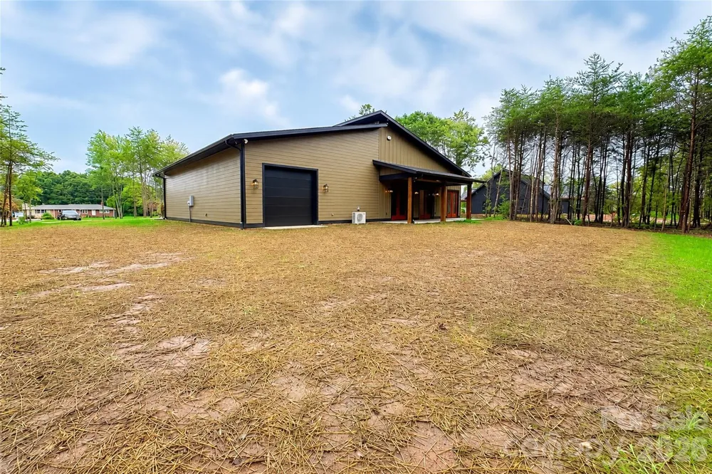 7401 Sherrills Ford Road Sherrills Ford, NC 28673