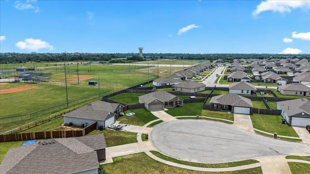 10018 E 110th Place Owasso, OK 74055