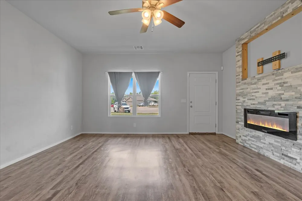 10018 E 110th Place Owasso, OK 74055