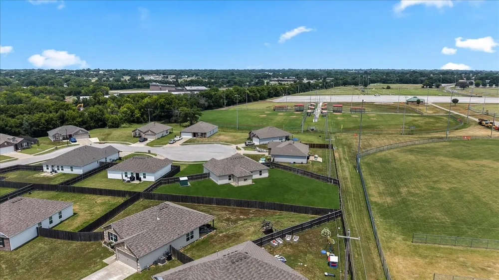 10018 E 110th Place Owasso, OK 74055