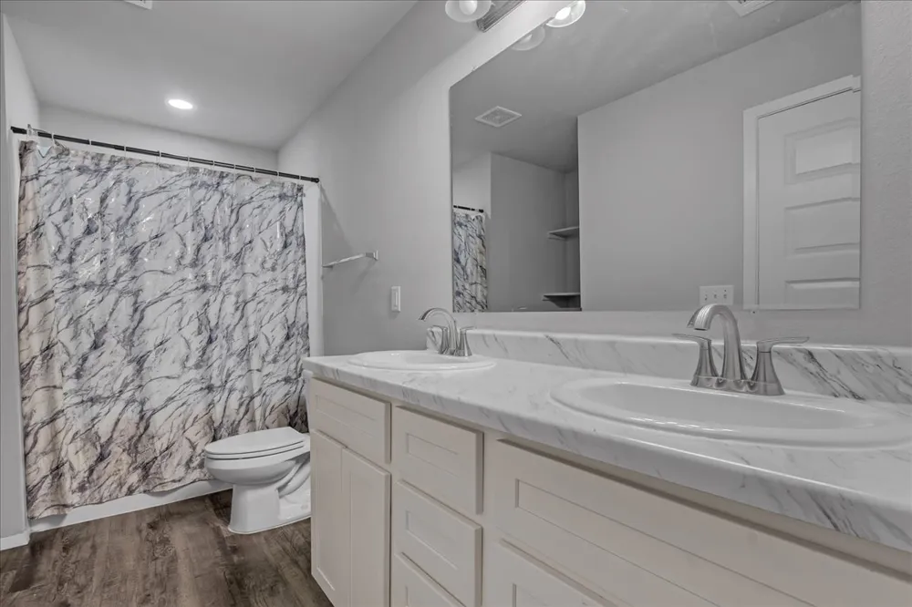 10018 E 110th Place Owasso, OK 74055