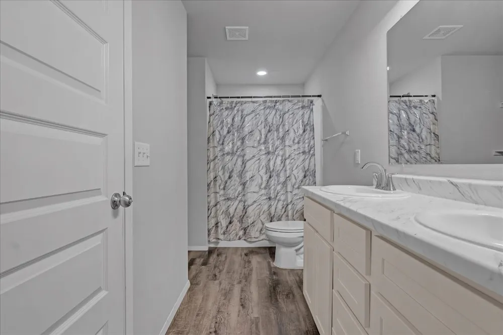 10018 E 110th Place Owasso, OK 74055
