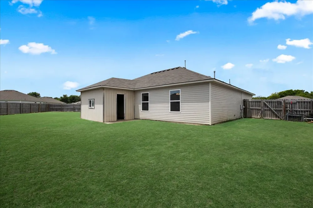 10018 E 110th Place Owasso, OK 74055