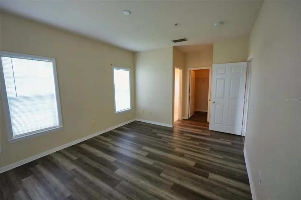 3757 CONROY RD #2531 Orlando, FL 32839