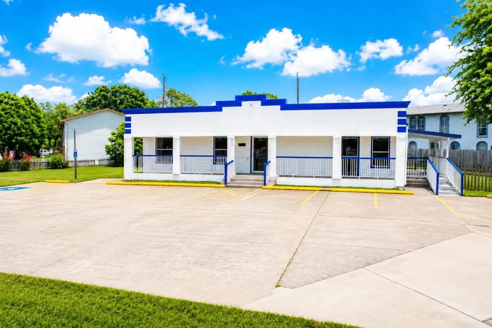 2321 Burke Road Pasadena, TX 77502
