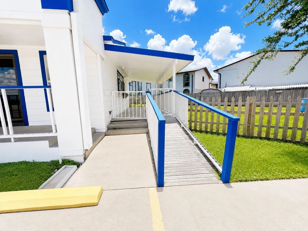 2321 Burke Road Pasadena, TX 77502