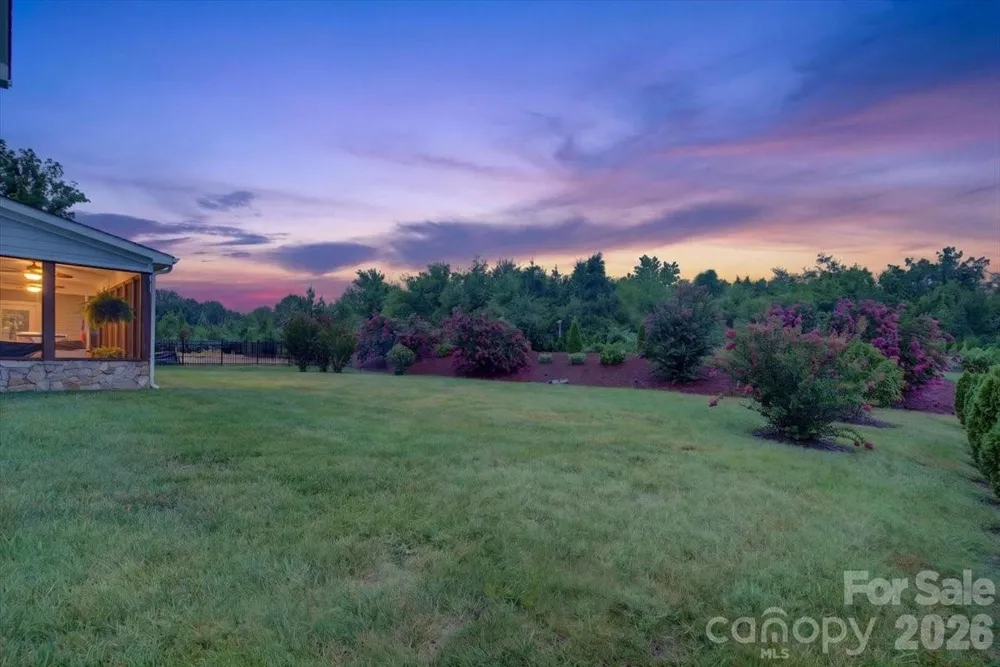 10515 Sweethaven Lane Harrisburg, NC 28075