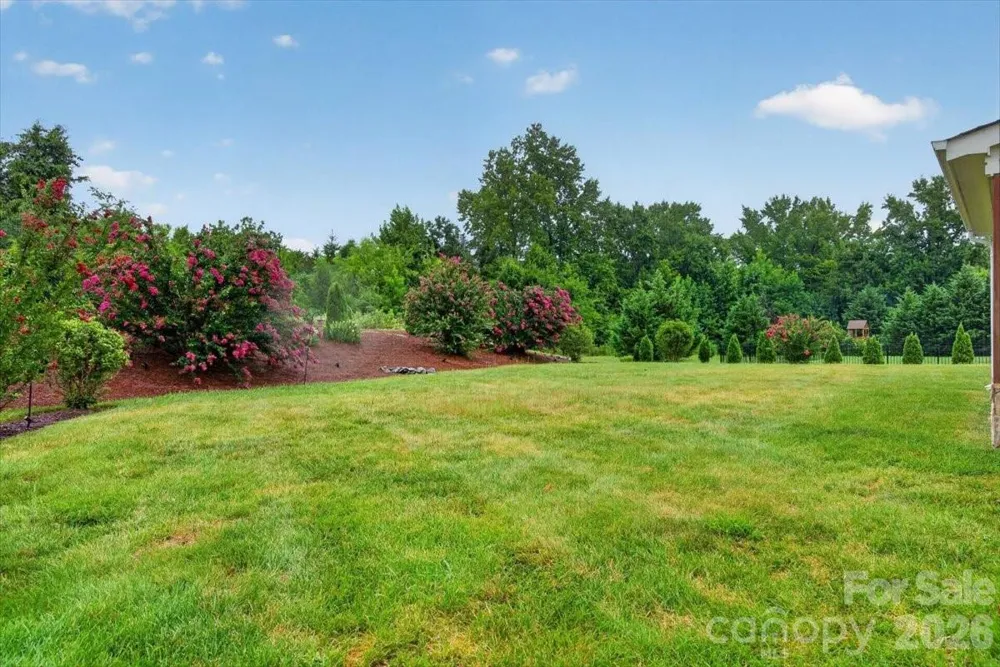 10515 Sweethaven Lane Harrisburg, NC 28075