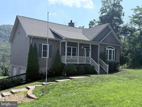 737 LOWER VALLEY ROAD