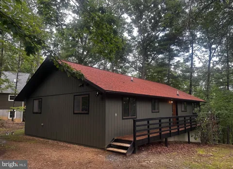 213 MORRIE DRIVE