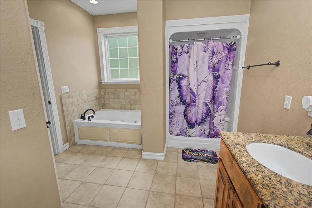 31359 S 200 ROAD Henryetta, OK 74437