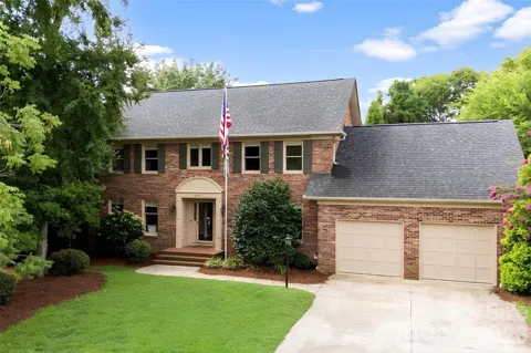 8601 Middleton Circle