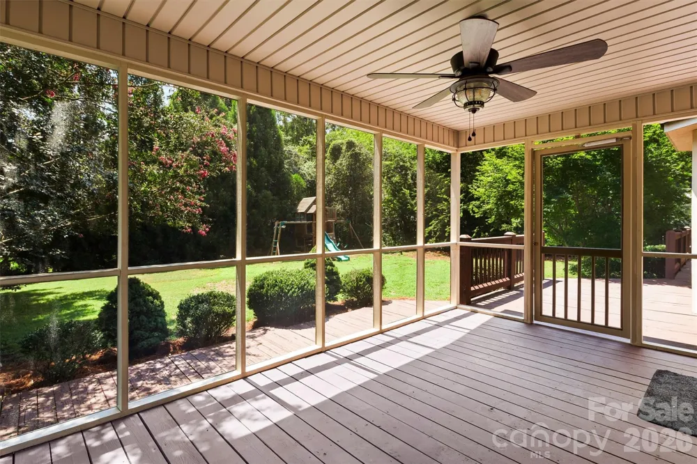 8601 Middleton Circle Harrisburg, NC 28075