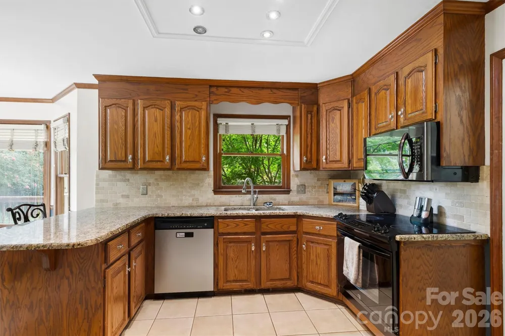 8601 Middleton Circle Harrisburg, NC 28075