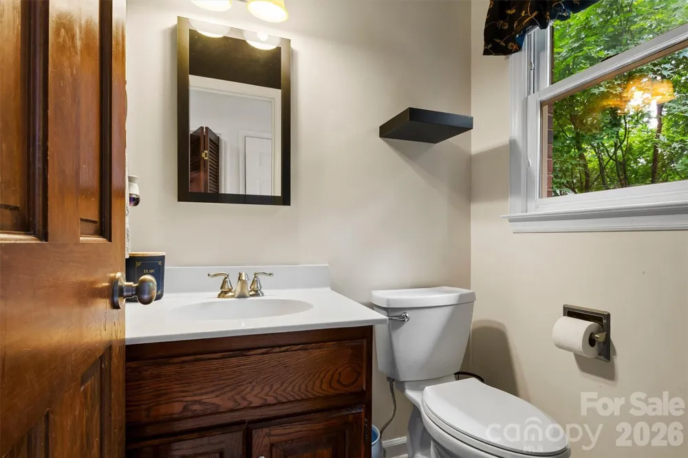 8601 Middleton Circle Harrisburg, NC 28075