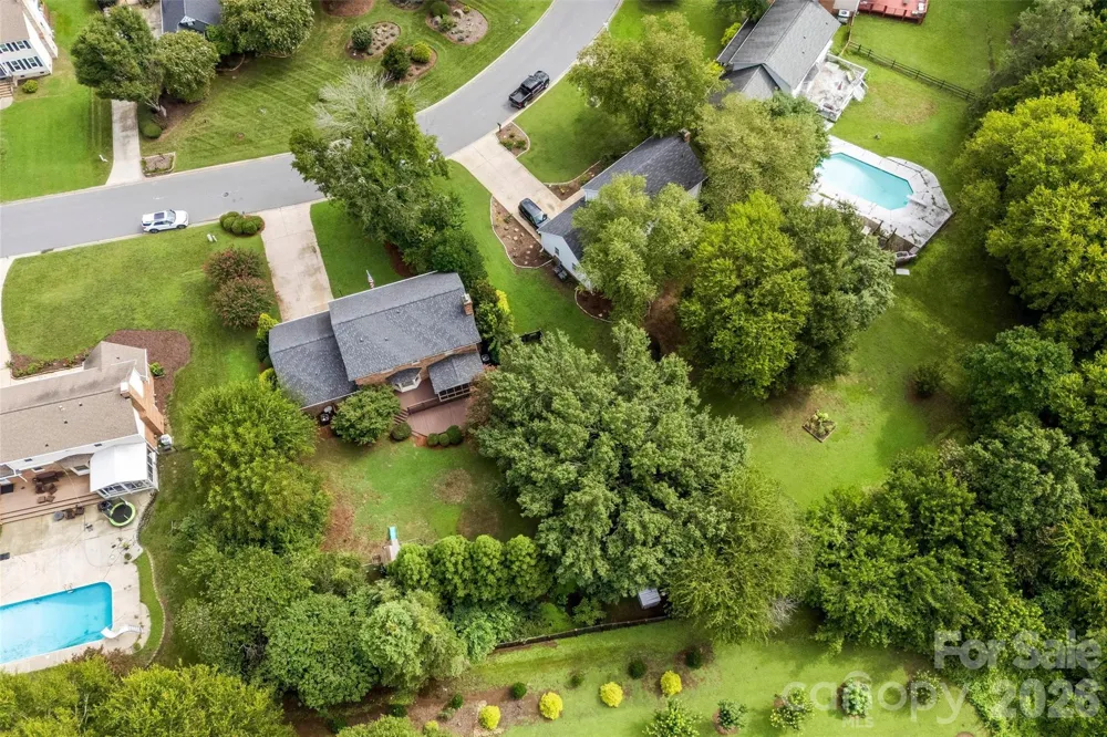 8601 Middleton Circle Harrisburg, NC 28075