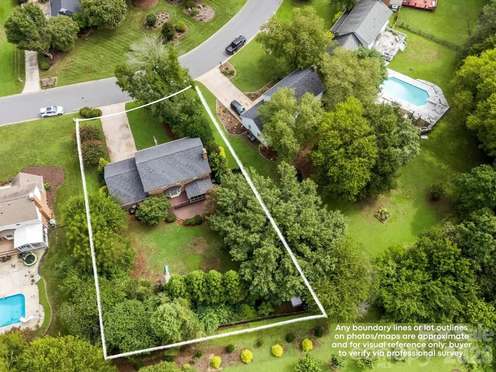 8601 Middleton Circle Harrisburg, NC 28075