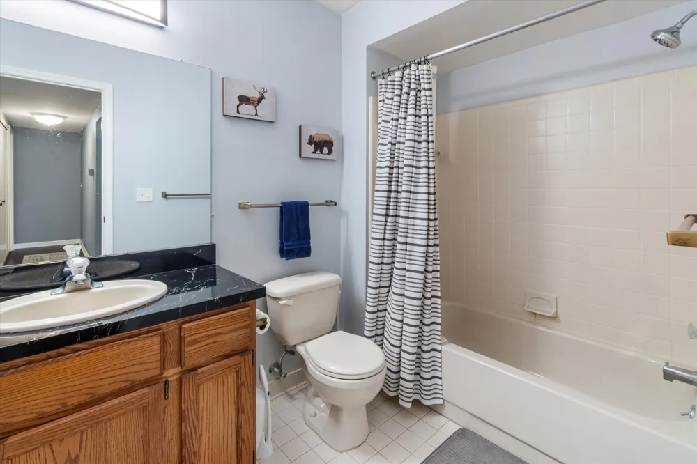 11723 Sycamore Road Plymouth, MI 48170