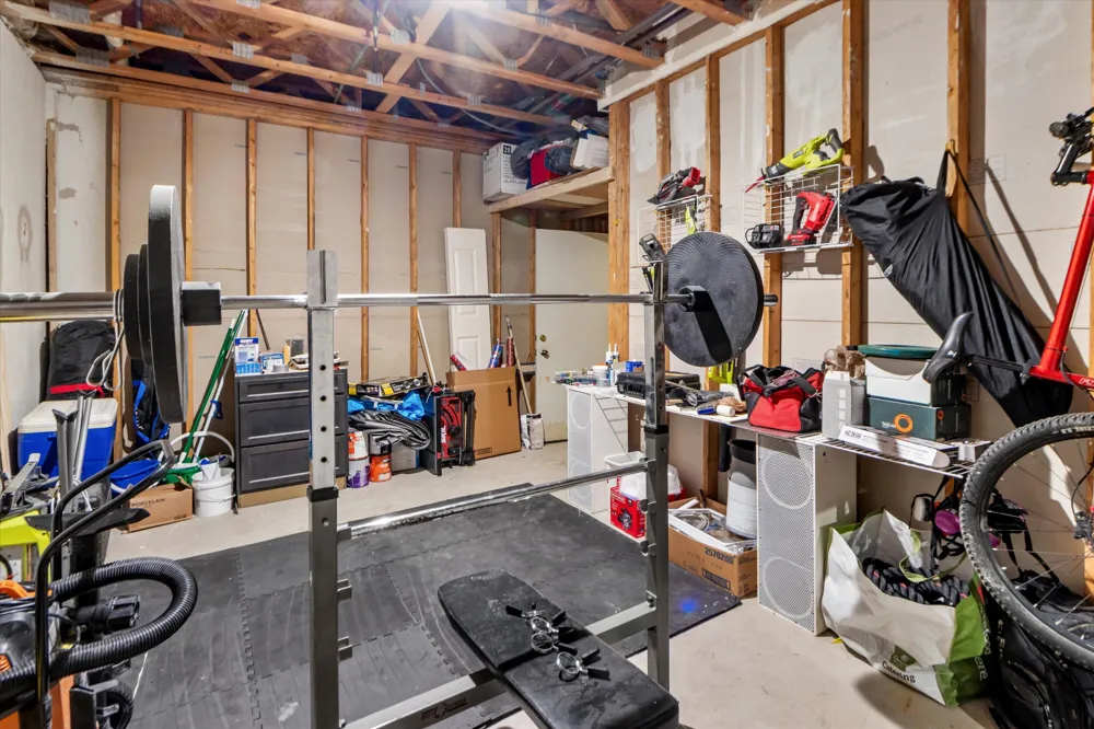 11723 Sycamore Road Plymouth, MI 48170