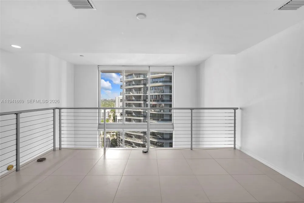 1050 Brickell Ave #2418 Miami, FL 33131