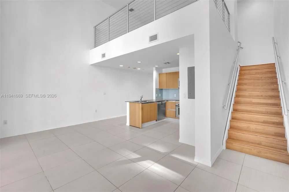 1050 Brickell Ave #2418 Miami, FL 33131