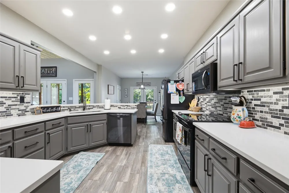 5082 W 165th Street Skiatook, OK 74070