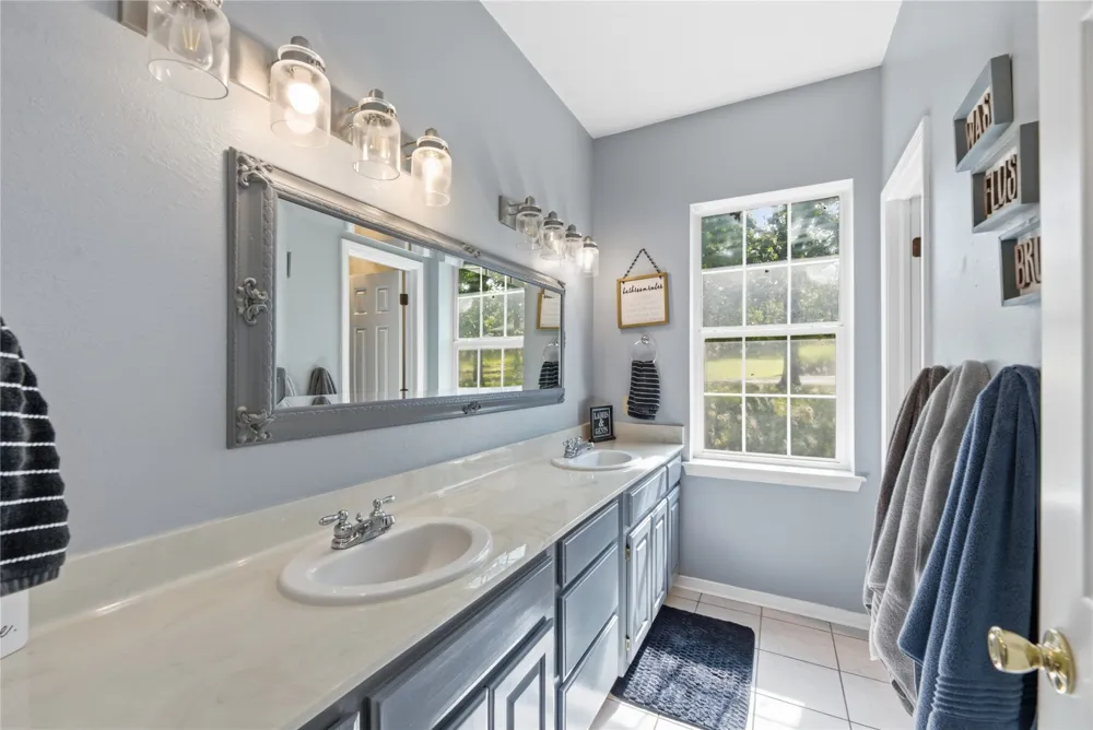 5082 W 165th Street Skiatook, OK 74070