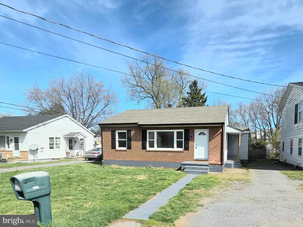 357 HEDRICK AVENUE Martinsburg, WV 25405