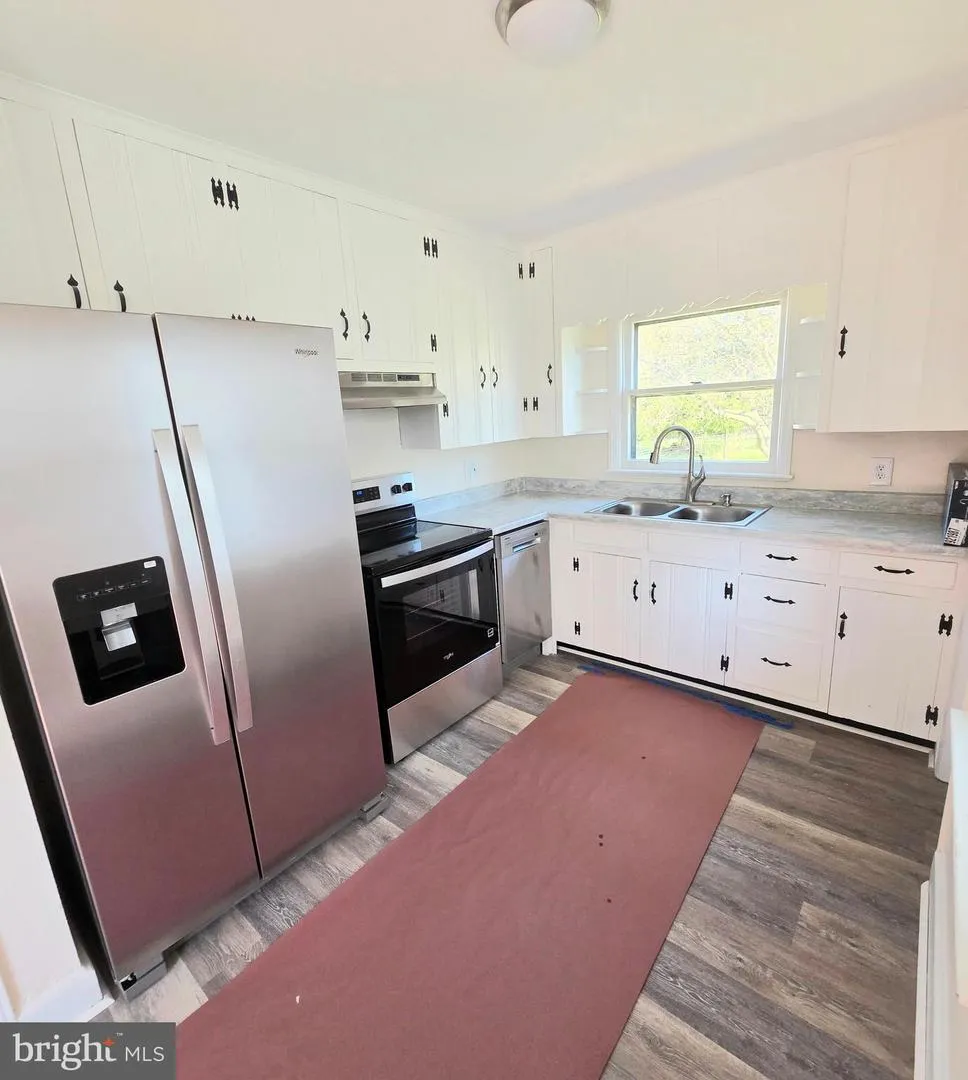 357 HEDRICK AVENUE Martinsburg, WV 25405