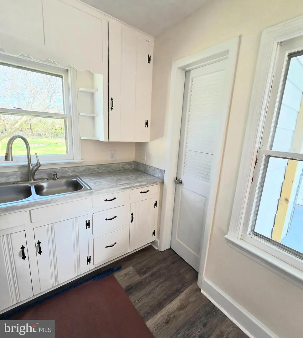 357 HEDRICK AVENUE Martinsburg, WV 25405