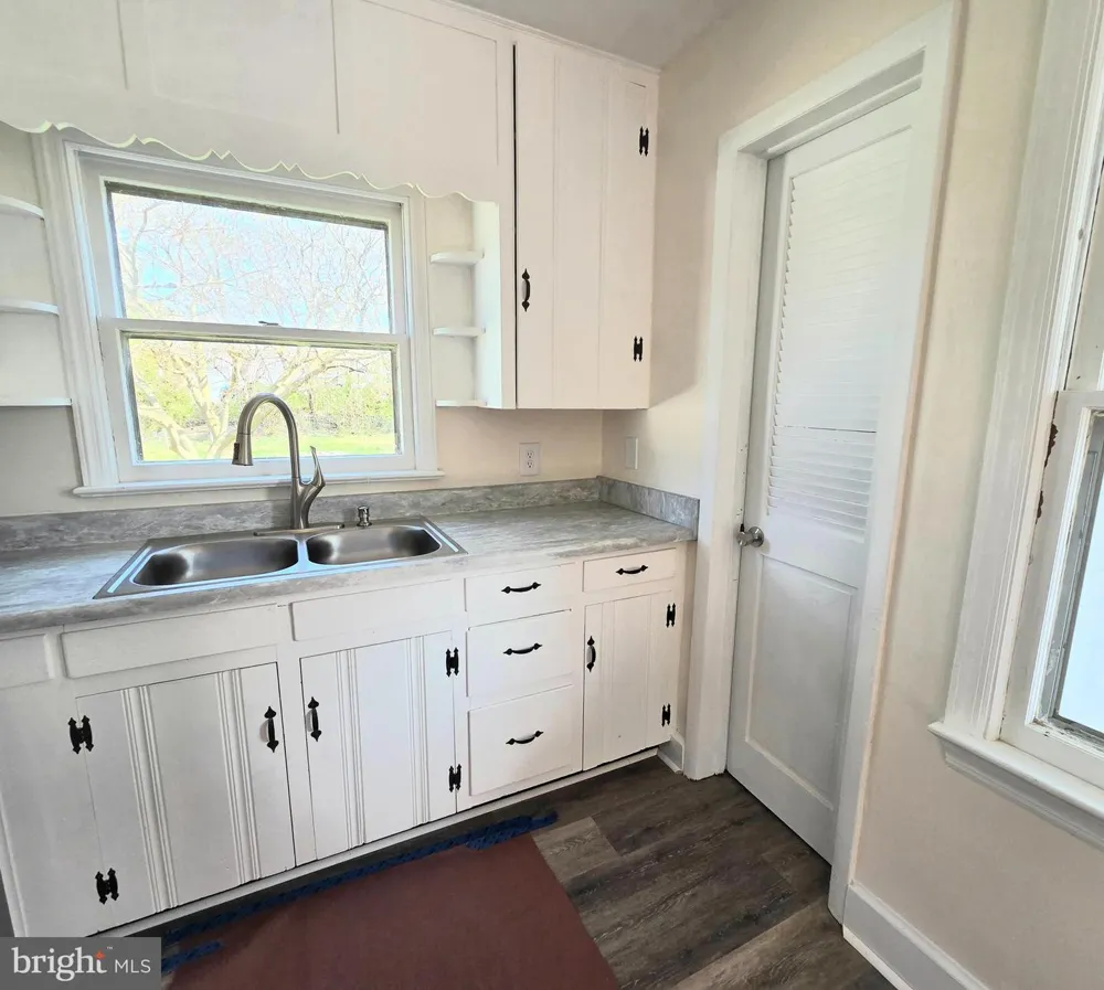 357 HEDRICK AVENUE Martinsburg, WV 25405