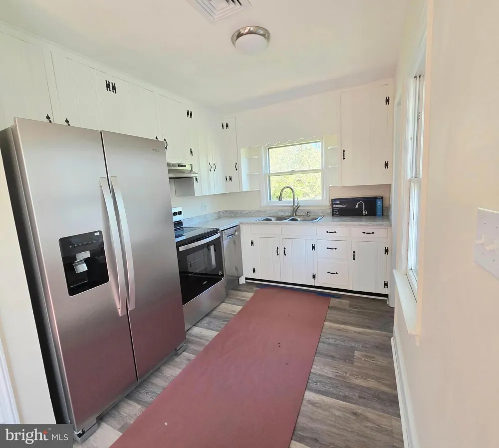 357 HEDRICK AVENUE Martinsburg, WV 25405