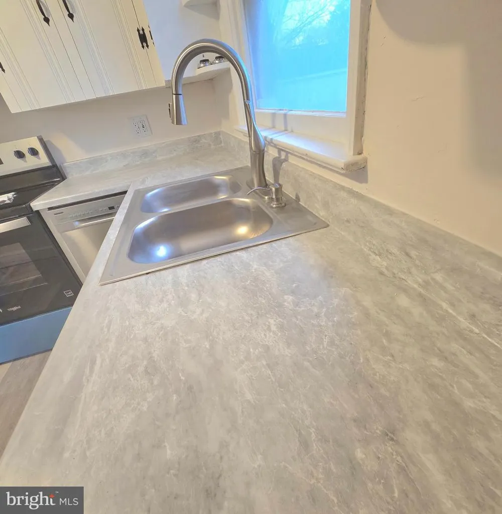 357 HEDRICK AVENUE Martinsburg, WV 25405