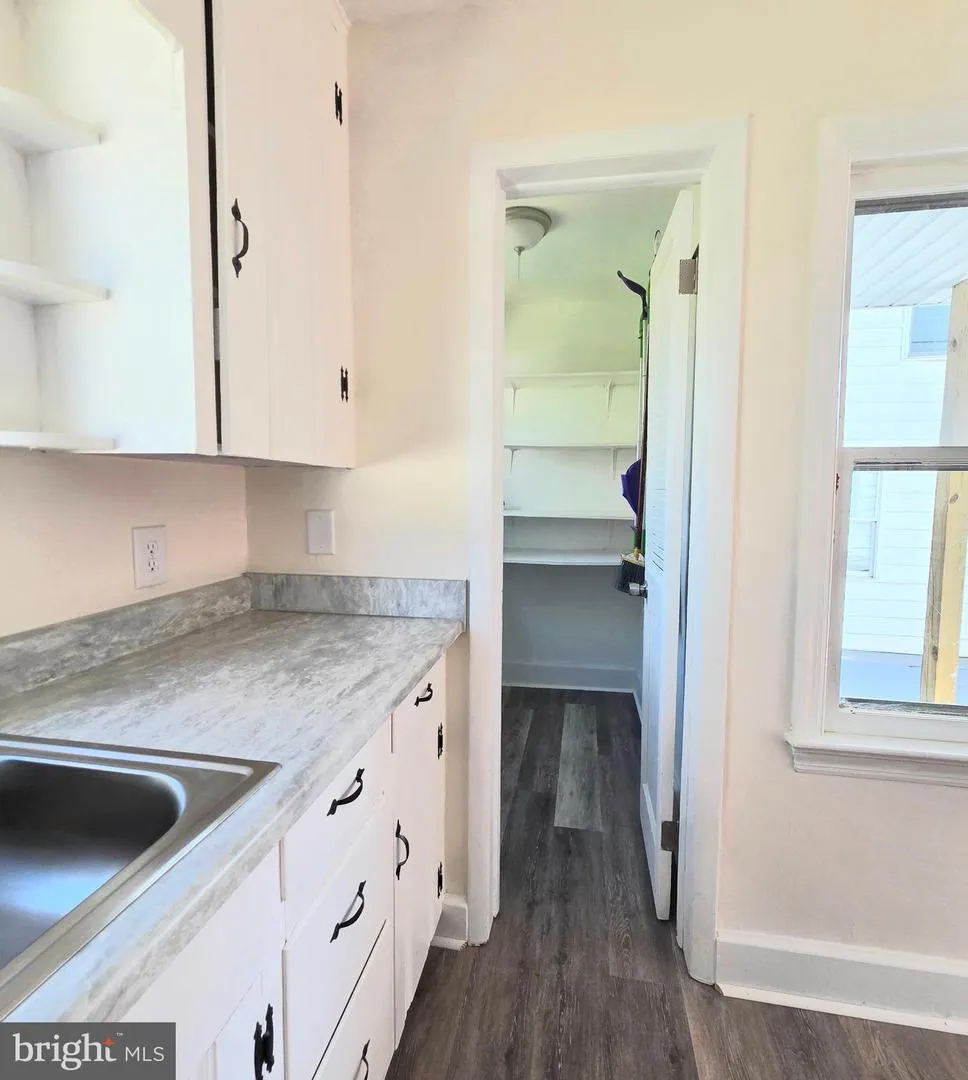 357 HEDRICK AVENUE Martinsburg, WV 25405