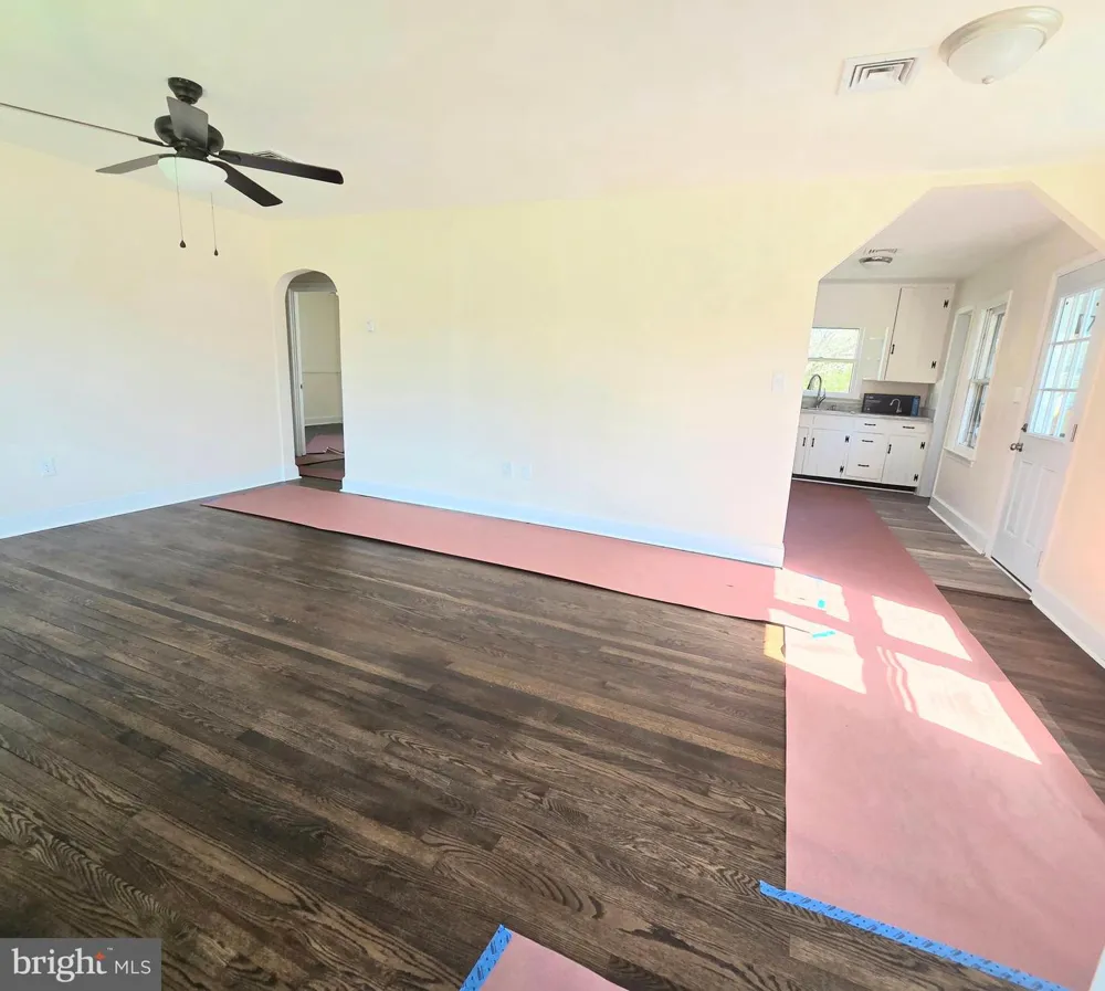 357 HEDRICK AVENUE Martinsburg, WV 25405