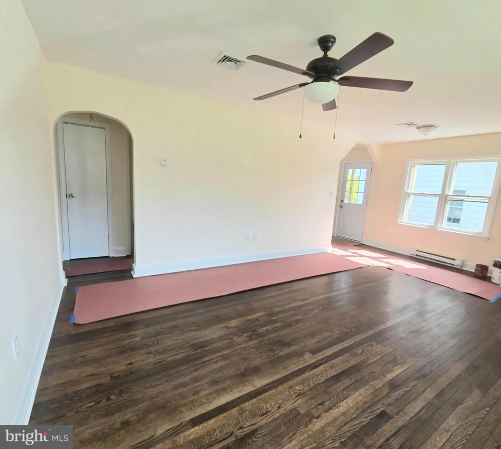 357 HEDRICK AVENUE Martinsburg, WV 25405