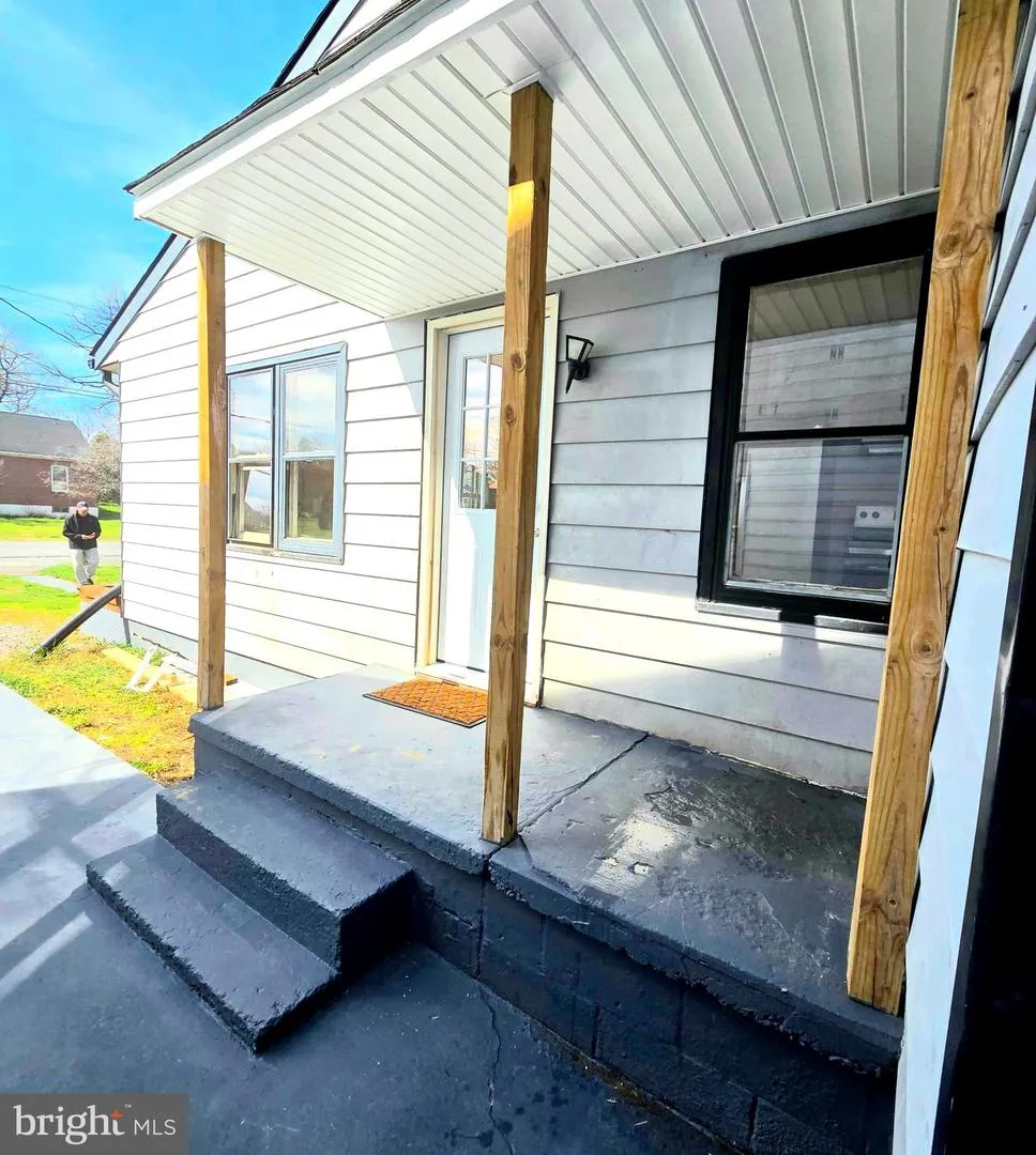 357 HEDRICK AVENUE Martinsburg, WV 25405