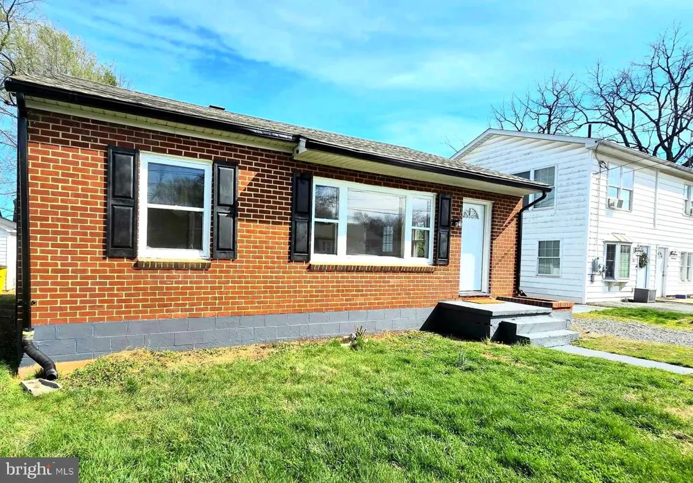357 HEDRICK AVENUE Martinsburg, WV 25405