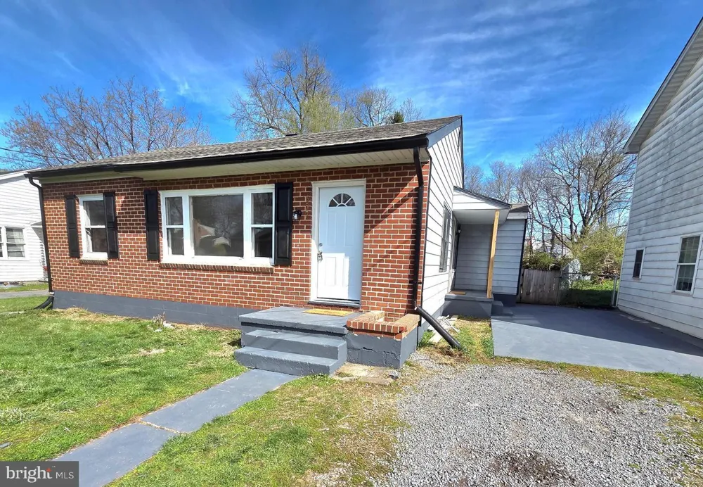 357 HEDRICK AVENUE Martinsburg, WV 25405