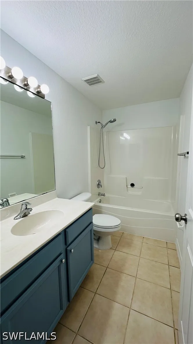 Leeds Road Fort Myers, FL 33907