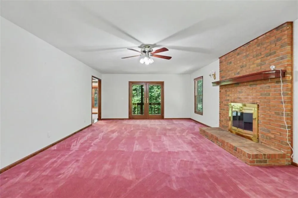 93 Lori Lane Blairsville, GA 30512