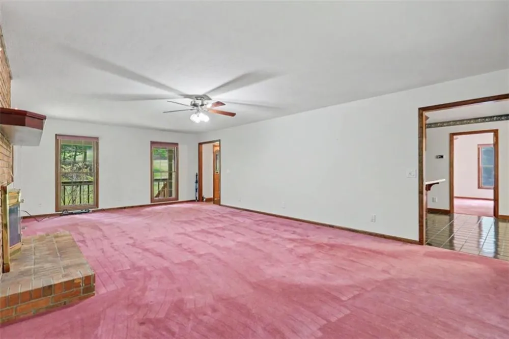 93 Lori Lane Blairsville, GA 30512
