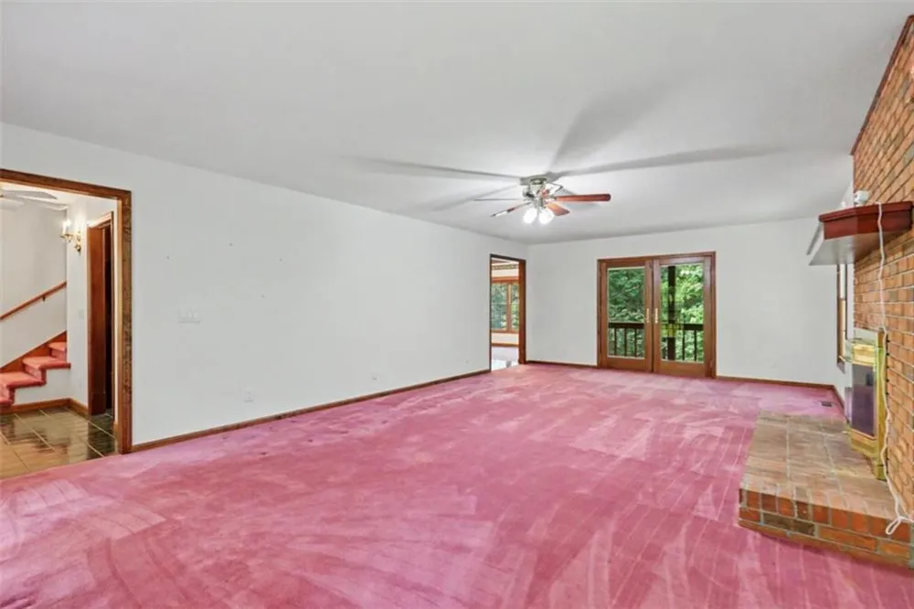 93 Lori Lane Blairsville, GA 30512