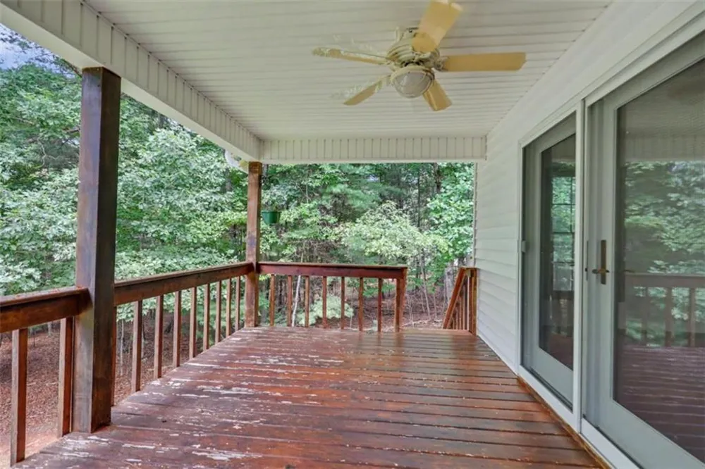 93 Lori Lane Blairsville, GA 30512
